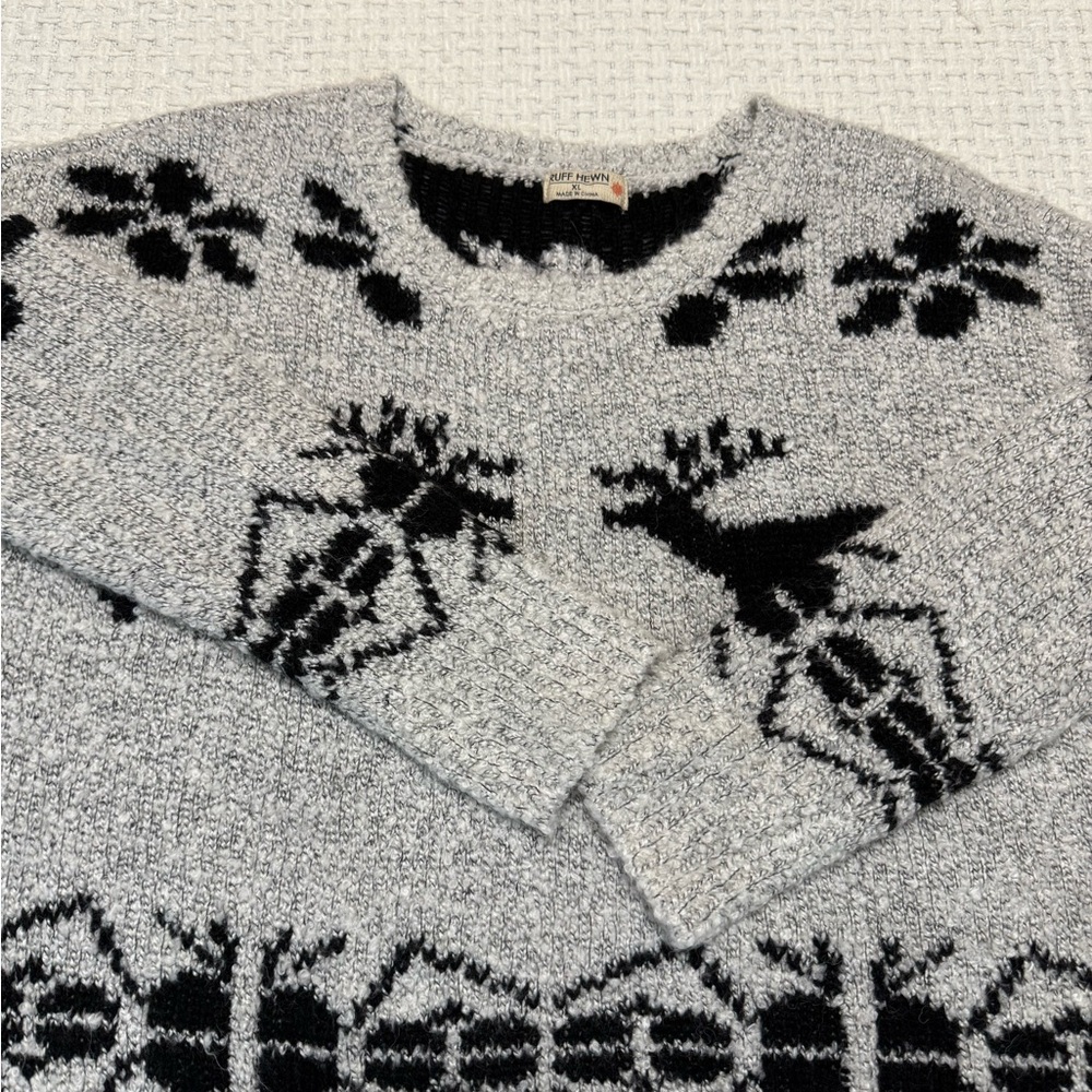 Ruff Hewn cozy winter sweater, womens XL.  Great condition.